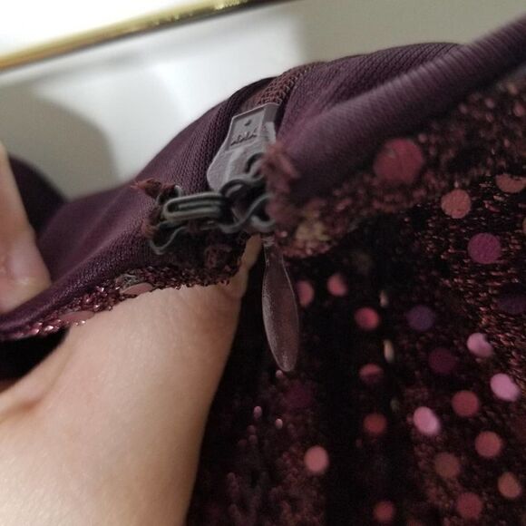 Jessica McClintock Sequin Maxi Dress Burgundy 5/6 - Picture 5 of 9